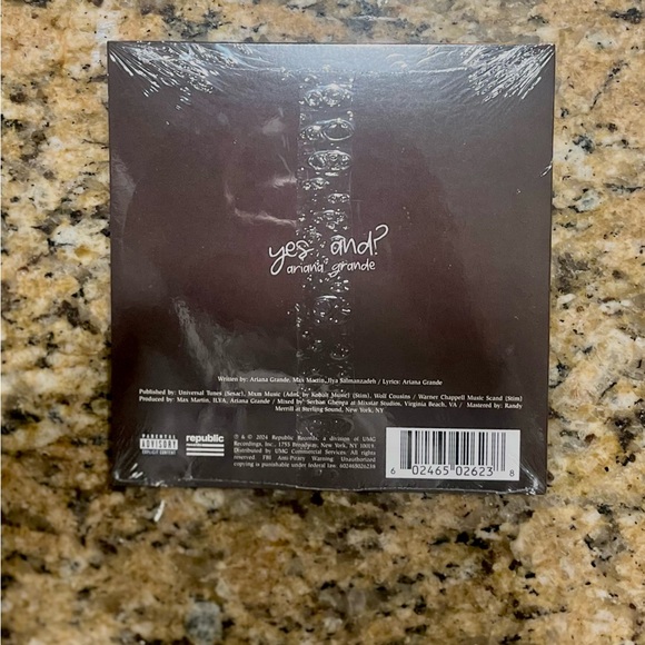 “yes, and?” Ariana Grande CD single - Picture 3 of 3